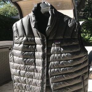 Patagonia Men's XL Puff Vest